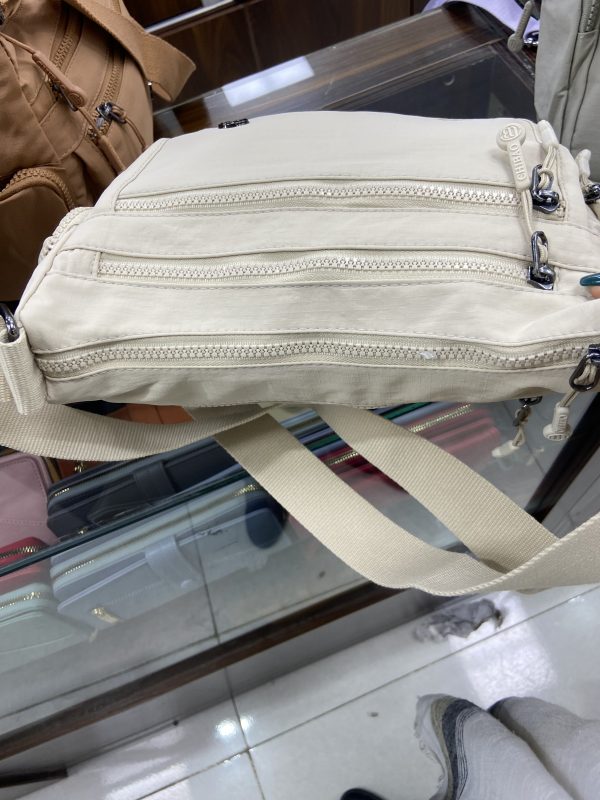 کیف دوشی وارداتی برند چیبائو کد 8896