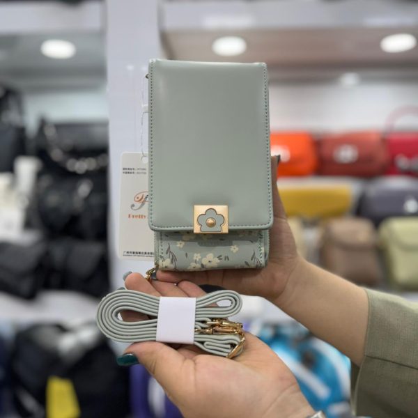 کیف دوشی وارداتی برند پرتیز کد L150