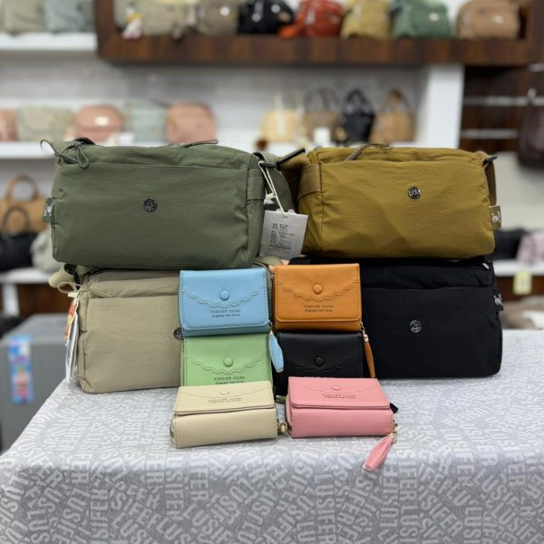 کیف دوشی وارداتی برند بوبو کد1651 به همراه کیفپول شکوفه