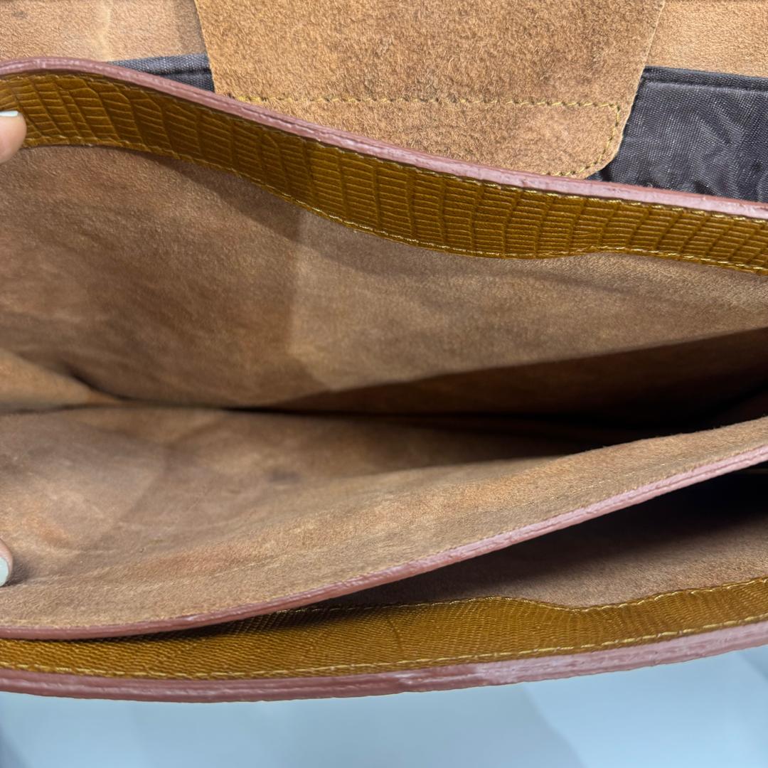 WhatsApp Image 2025-10-27 at 18.48.15 کیف چرم کد0015 - Image 5