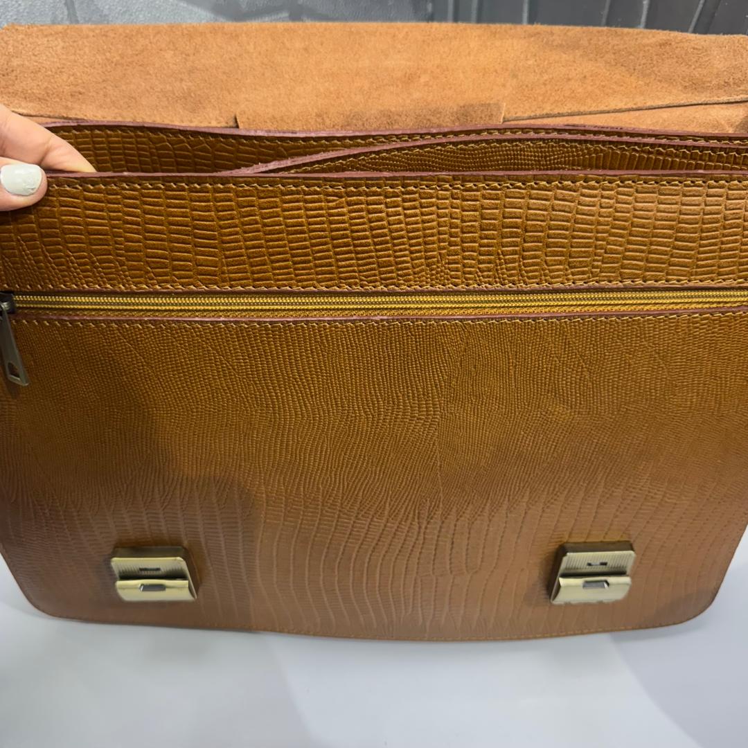 WhatsApp Image 2025-10-27 at 18.48.15(2) کیف چرم کد0015 - Image 3