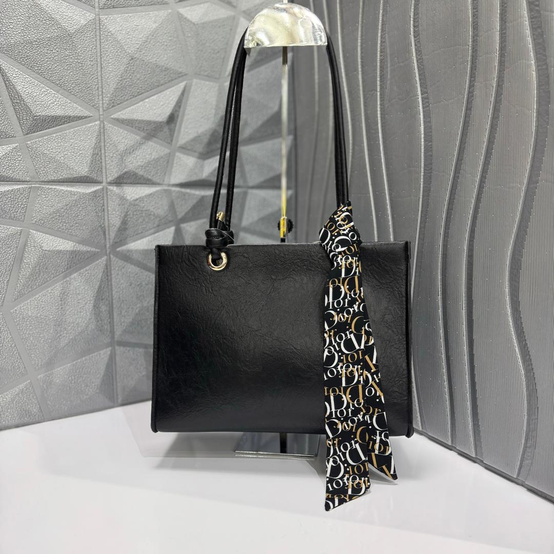 WhatsApp Image 2025-11-05 at 18.41.43 کیف دوشی کد 1719 - Image 1