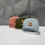 جاکارتی نیم دایره خرس